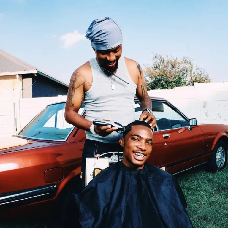 Royal MusiQ & Uncle Waffles – Jaiva Phezkombede (feat. Cowboii)